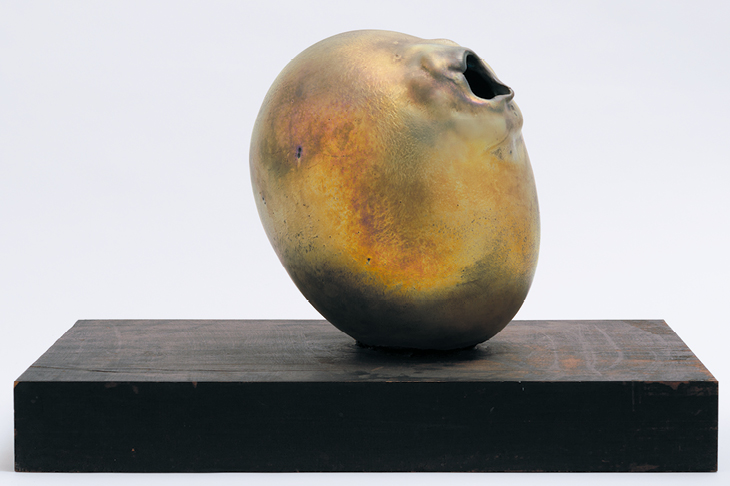 A chameleon who never lost his feeling for clay – Lucio Fontana at the Met