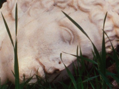 Can an exhibition represent a nation?