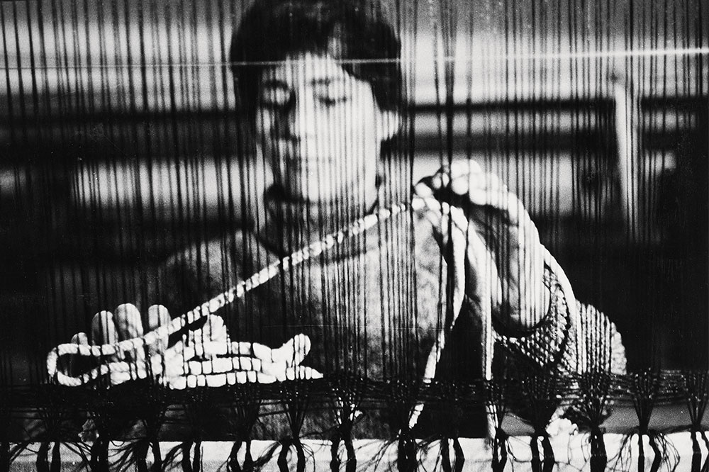 The soft resistance of Magdalena Abakanowicz’s woven sculptures