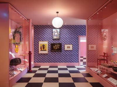 Who do museums want to appeal to?