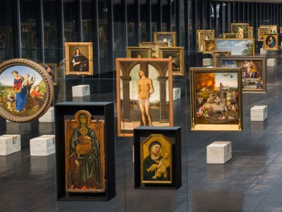 View of the picture gallery of MASP in December 2015.