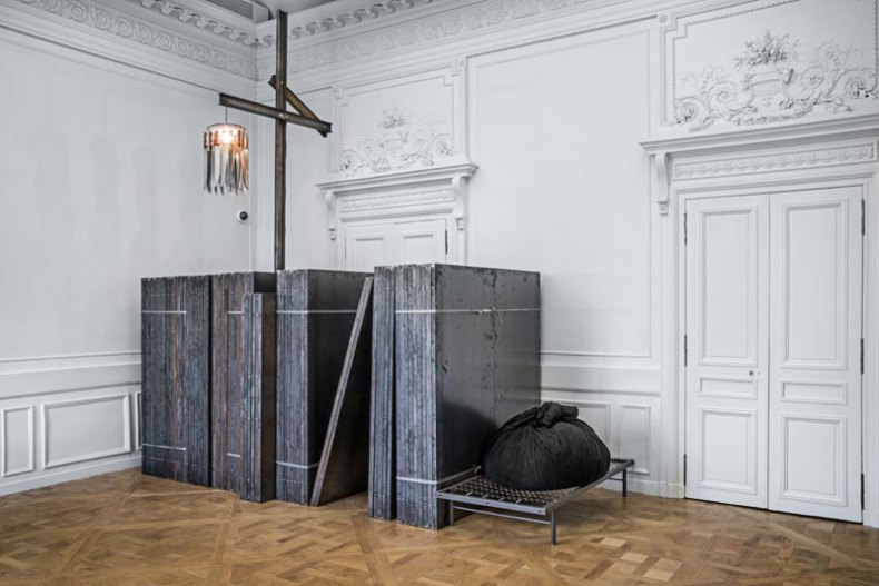 Installation view of ‘BRUT(E)’ at the Monnaie de Paris, 2016.