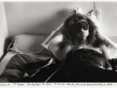 Gloria K., first sleeper. Anne B., second sleeper (1979), Sophie Calle