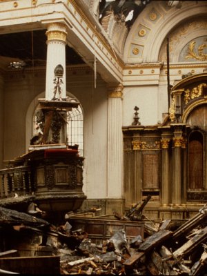 St Mary-at-Hill photographed on 12 May 1988, two days after a fire had destroyed most of the roof. Apollo magazine.