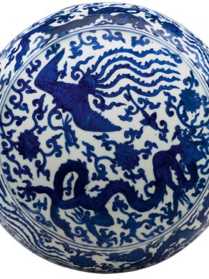 Dragon-and-phoenix box and cover (depicted), Chinese, mark and reign of Longqing (1567–72). The Royal Collection
