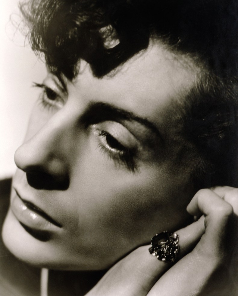 Quentin Crisp (1941), Angus McBean. © Estate of Angus McBean / National Portrait Gallery, London