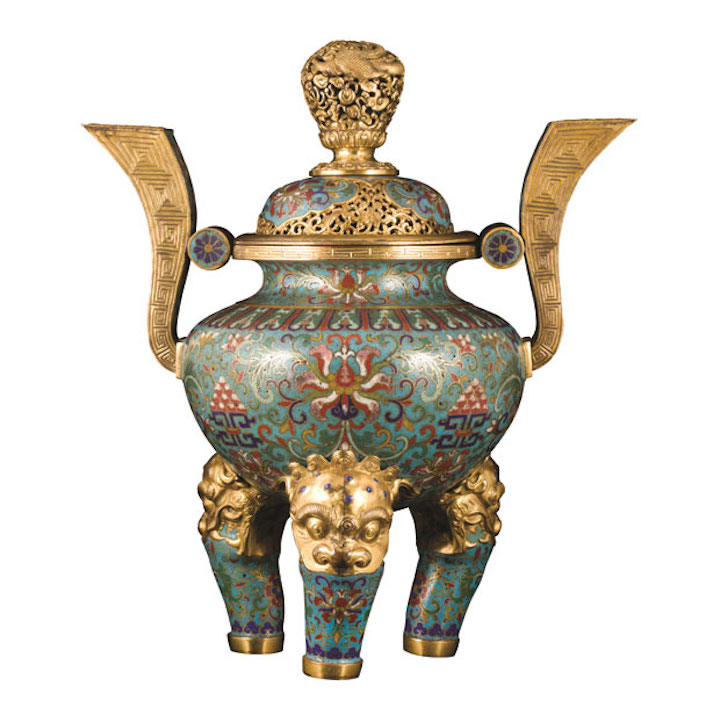 Tripod censer, Qing dynasty, Qianlong period (1736–95). Galerie Lamy at the International Antiques Fair