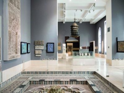 The displays in the Museum of Islamic Art were redesigned by Adrien Gardère in 2010, Photo: B.O'Kane/Alamy Stock Photo
