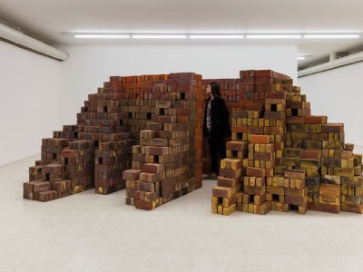 Installation view of Zeitnot (2017), Elisabetta Benassi. Photo: Andrea Rossetti; courtesy Collezione Maramotti; © Elisabetta Benassi