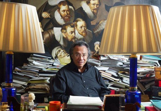 David Tang, at his office in Hong Kong, 15 November 2004. SAMANTHA SIN/AFP/Getty Images