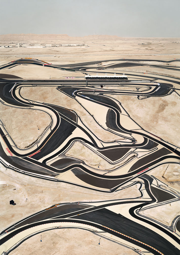 Bahrain I (2005), Andreas Gursky. © Andreas Gursky/DACS, 2017. Courtesy: Sprüth Magers