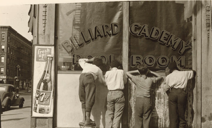 New York (print c. 1965), Helen Levitt. Courtesy of The J. Paul Getty Museum