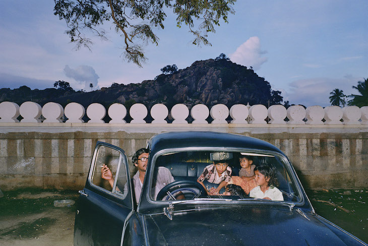 Shravanabelagola, Karnataka, India 1981 (1981), Mitch Epstein.