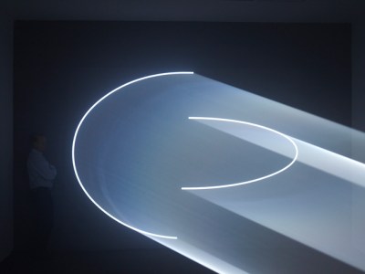 Meeting You Halfway II (2009), Anthony McCall. Installation view, Sean Kelly Gallery, New York, 2009.