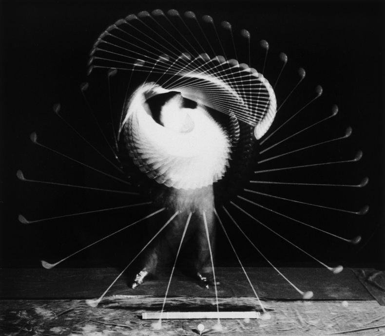 Bobby Jones with a Driver, (1938), Dr Harold E. Edgerton; © 2018 Estate of Harold E. Edgerton