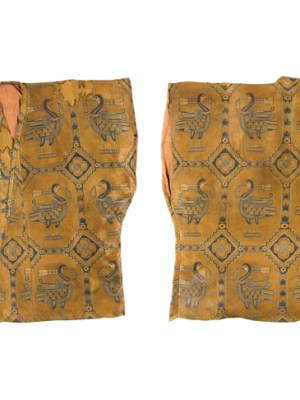 Silk samite shirt with ducks (600–800), Central Asia, Sogdiana