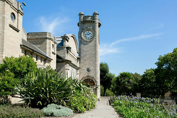 The Horniman Museum and Gardens in Forest Hill, London, designed by Charles Harrison Townsend and constructed in 1898–1901.
