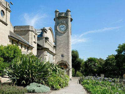 The Horniman Museum and Gardens in Forest Hill, London, designed by Charles Harrison Townsend and constructed in 1898–1901.