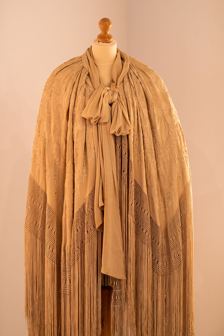 Cape (c. 1890), Liberty & Co.