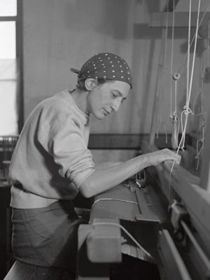Anni Albers photographed at her weaving studio at Black Mountain College in 1937 by Helen M. Post. Courtesy the Western Regional Archives, State Archives of North Carolina