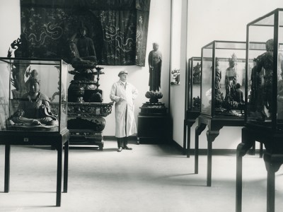 Adolf Fischer at the Museum of East Asian Art, Cologne, c. 1913.
