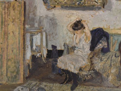 Modèle assise dans un fauteuil, se coiffant (detail; c. 1903), Édouard Vuillard.