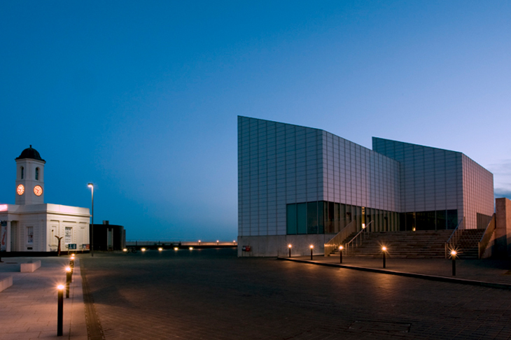 Turner Contemporary, Margate, photo: Carlos Dominquez