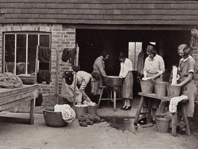 Ethel Mairet's workgirls and apprentices at her ‘Gospels’ workshop, Ditchling, in the 1930s.