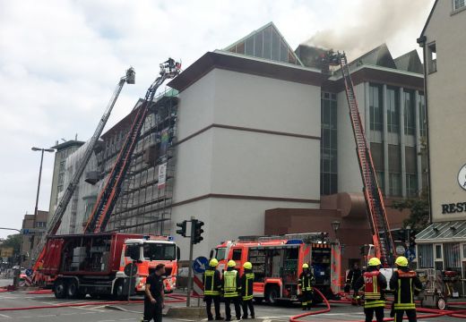 Firefighters at the Museum für Moderne Kunst Frankfurt am Main on 29 July 2019.