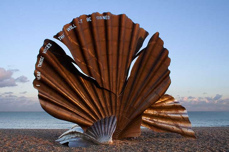 The Scallop (2003), Maggi Hambling. Installation view, Aldeburgh beach, Suffolk, 2005.