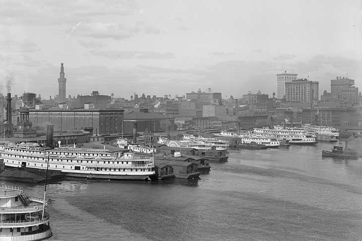 Photograph of Baltimore waterfront in c. 1910/15.