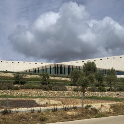 Main view of the Palestinian Museum in Birzeit, including its agricultural terraces.
