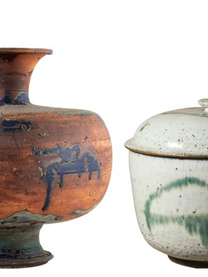 Aizuhongo ware covered container (20th century), Japan. Japan Folk Crafts Museum, Tokyo