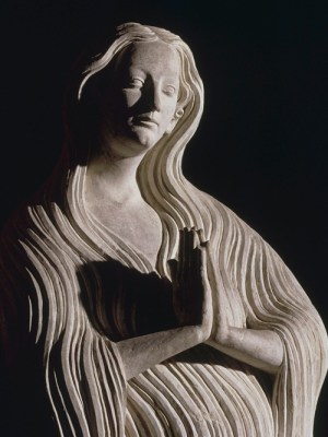 Limestone statue of Mary Magdalen (detail) (c. 1313), from the collegiate church at Écouis (Eure). Photo: © RMN-Grand Palais/Jean-Gilles Berizzi