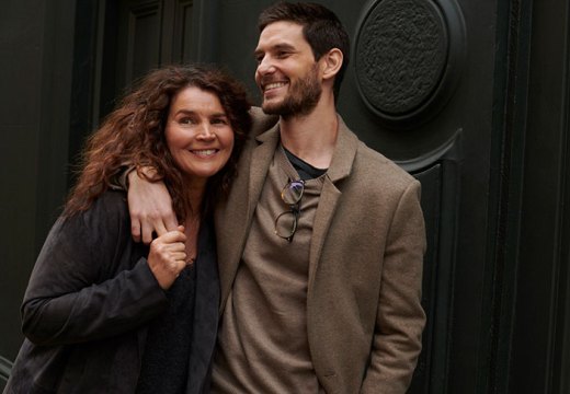 Julia Ormond as Julia and Ben Barnes as Benjamin in Gold Digger.