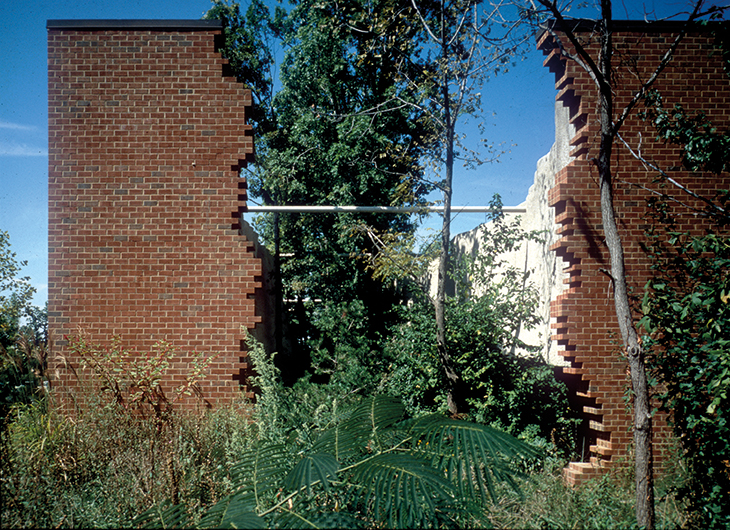 Forest Building in Richmond, Virginia, designed by James Wines & SITE for BEST Products Co. in 1978. © SITE New York