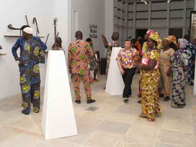 Visitors to the Petit Musée de la Récade inside the Centre for Arts and Culture in Cotonou, Benin, on 17 January 2020.