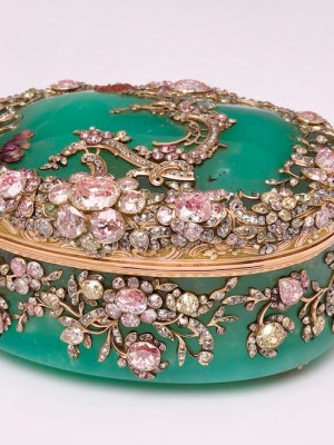 Snuff box (c. 1765), Berlin.