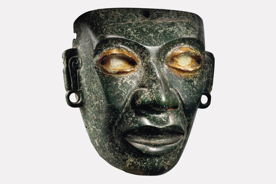 A Teotihuacán mask sold at Christie’s Paris in February for €437,500