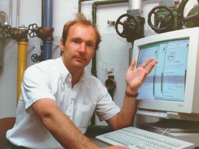 Tim Berners-Lee demonstrating the World Wide Web at CERN.