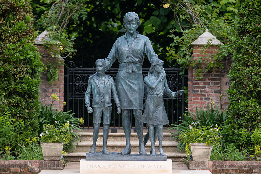 Wardrobe malfunction: statue of Princess Diana by Ian Rank-Broadley, unveiled in the Sunken Garden at Kensington Palace on 1 July 2021.