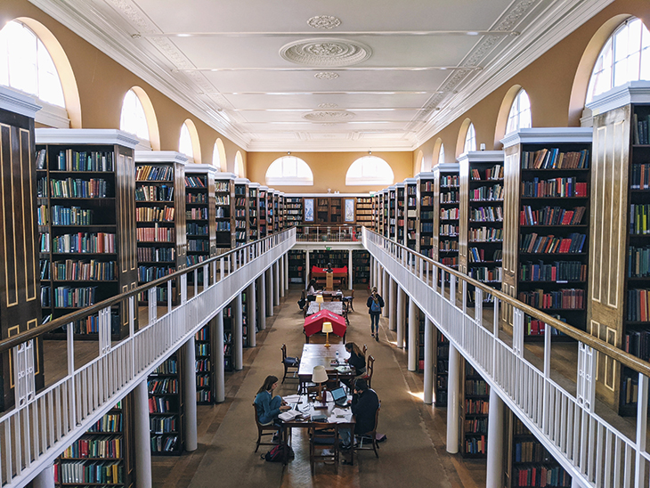 The library at Lady Margaret Hall, Oxford, designed by Raymond Erith in 1959–61.