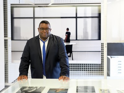 British filmmaker and installation artist Isaac Julien (b.1960), photographed in 2021. Photo: Anne-Katrin Purkiss; © Royal Academy of Arts, London