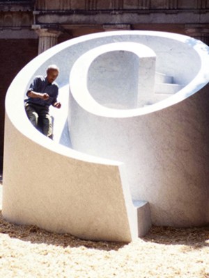 Isamu Noguchi sculpture