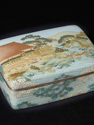 Covered box with scene from The Tale of Genji (c. 1895), Ota Jinnoeimon. Peabody Essex Museum, Salem. Photo: © 2022 John Bigelow Taylor