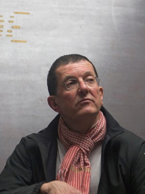 portrait of antony gormley
