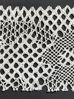 Ripples on the Pond (1970), Ed Rossbach. Los Angeles County Museum of Art. Photo: © Museum Associates/LACMA; © Ed Rossbach