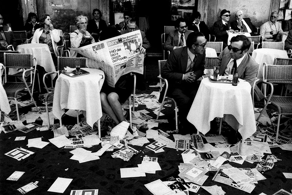 Raising a glass to Campari’s photographic archive