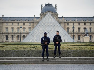 Seven arrested in connection with Louvre heist