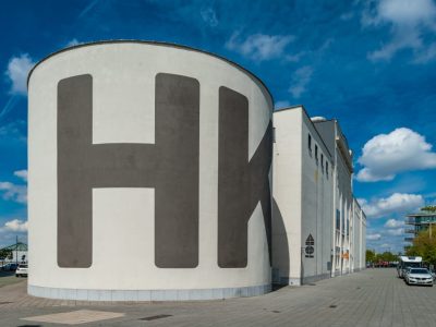 Flemish government to close Belgium’s oldest contemporary art museum